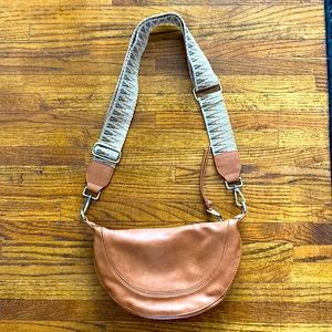 Anthro • urban originals crossbody bag